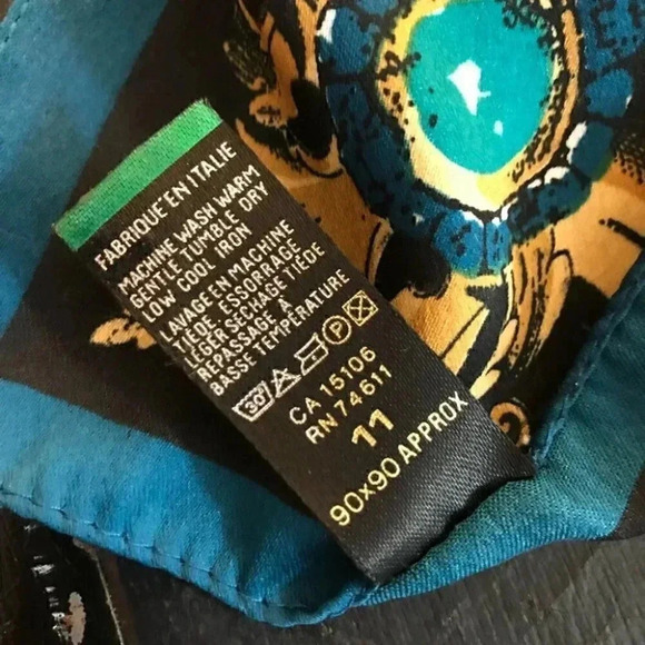 ❤️ 100% Italian Silk Art of the Scarf - Picture 5 of 5